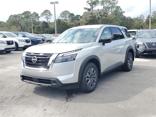 new 2025 Nissan Pathfinder car, priced at $39,554