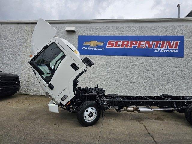 new 2025 Chevrolet Express 3500 car, priced at $66,410