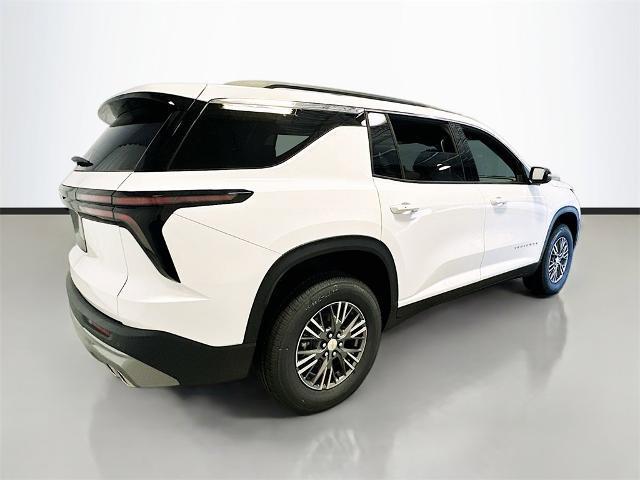 new 2026 Chevrolet Traverse car, priced at $39,895