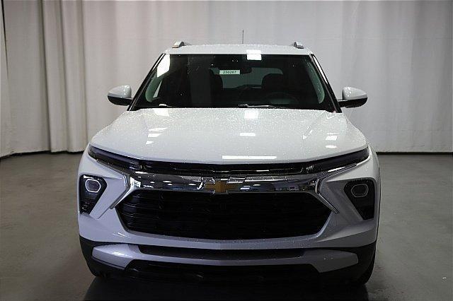 new 2025 Chevrolet TrailBlazer car, priced at $27,569