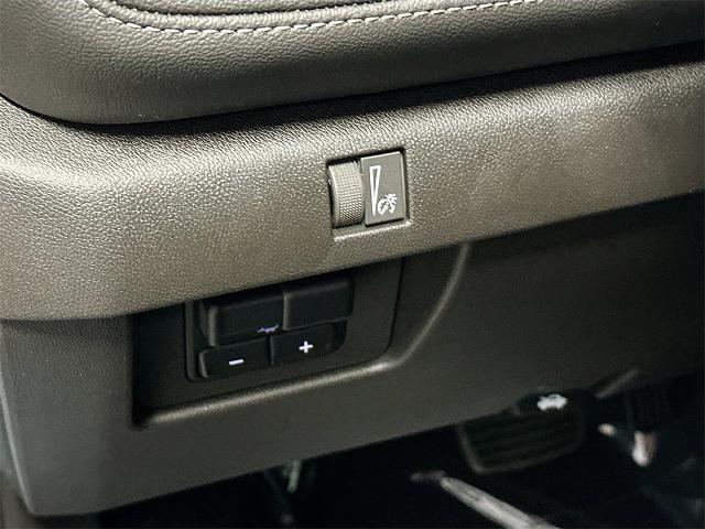 new 2026 Chevrolet Colorado car, priced at $43,270