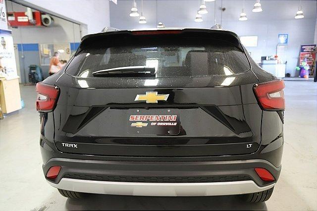 new 2025 Chevrolet Trax car, priced at $22,800