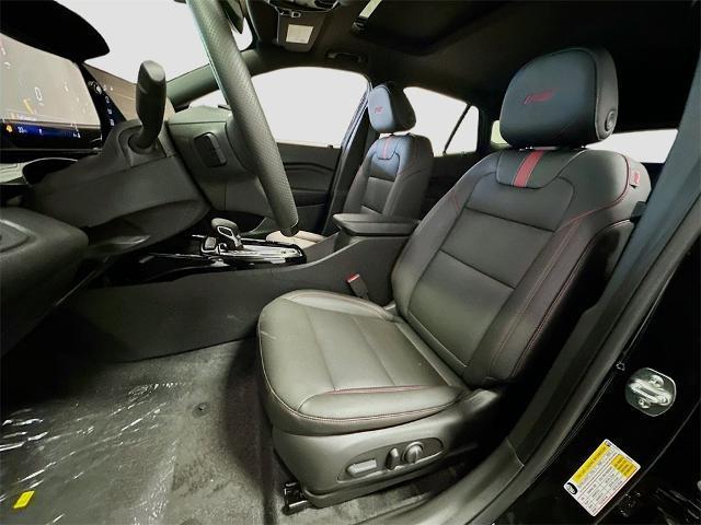 new 2025 Chevrolet Trax car, priced at $25,495