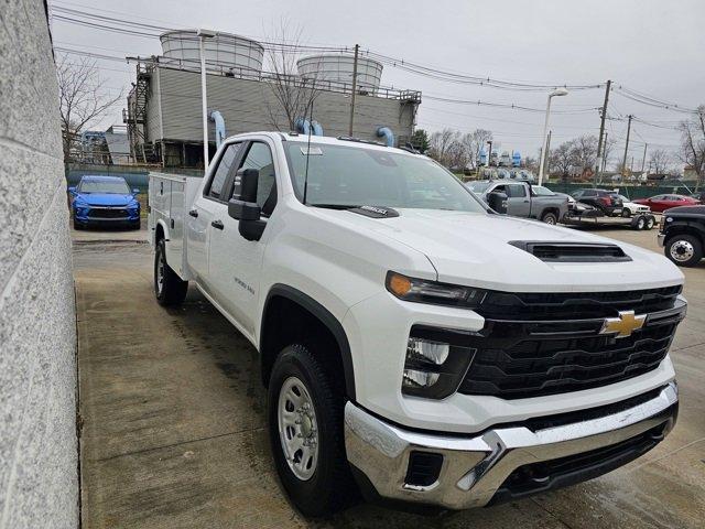 new 2024 Chevrolet Silverado 3500 car, priced at $47,580