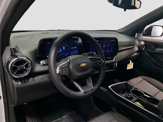new 2026 Chevrolet Equinox car, priced at $28,680