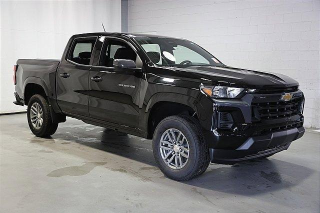 new 2025 Chevrolet Colorado car, priced at $38,590