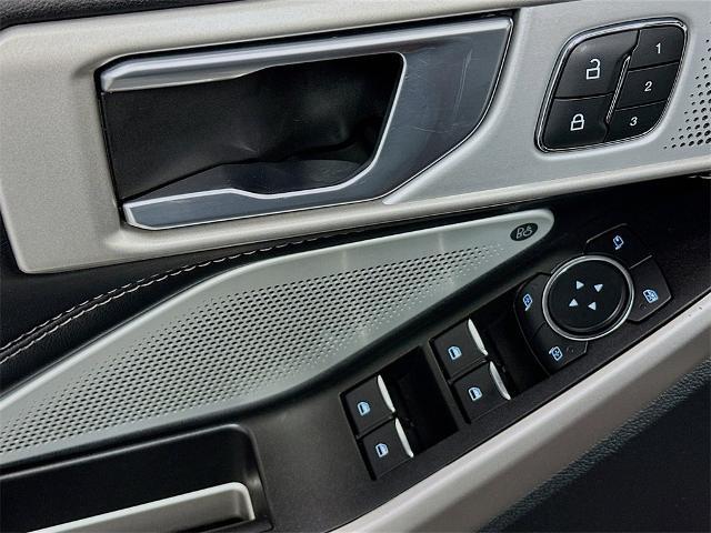 used 2022 Ford Explorer car, priced at $31,495