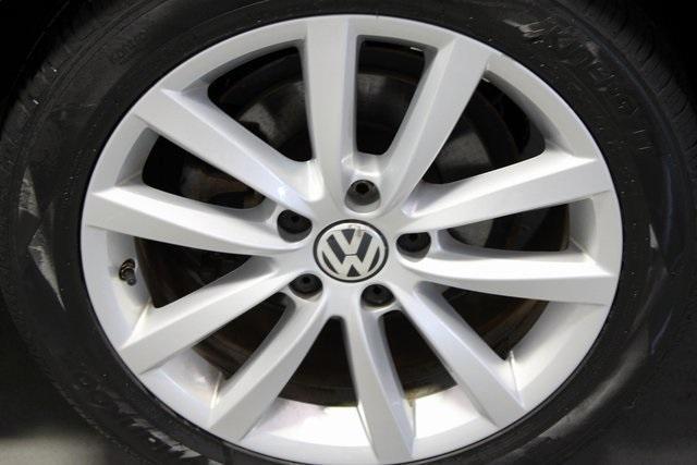 used 2012 Volkswagen Eos car, priced at $10,695