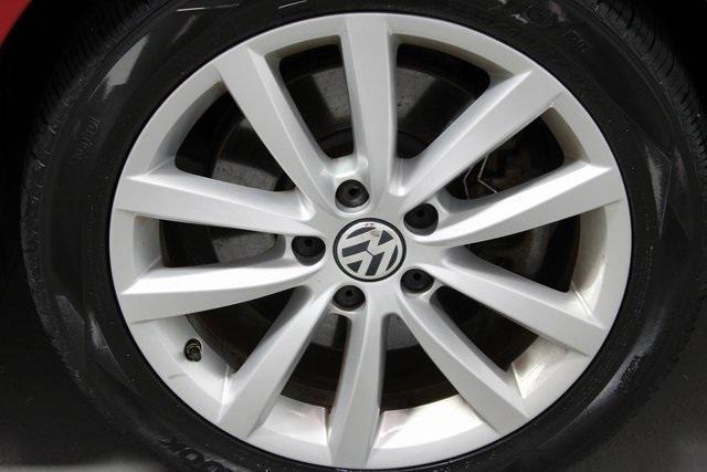 used 2012 Volkswagen Eos car, priced at $10,695