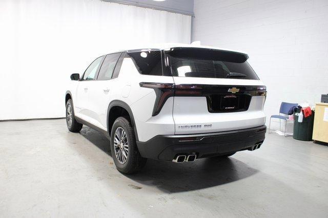 used 2024 Chevrolet Traverse car, priced at $39,995