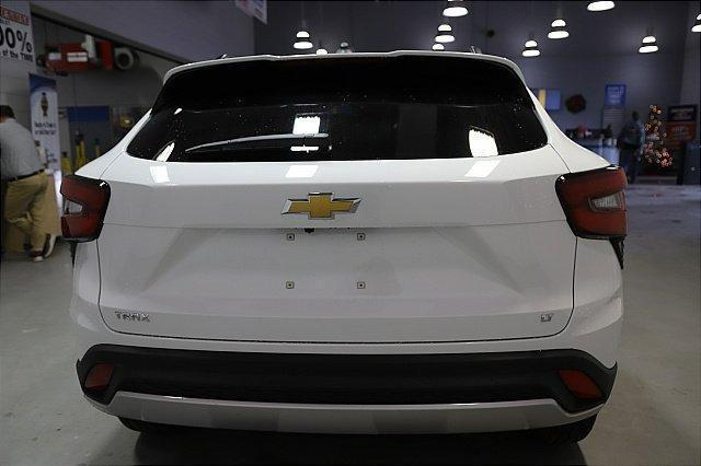 new 2025 Chevrolet Trax car, priced at $22,785