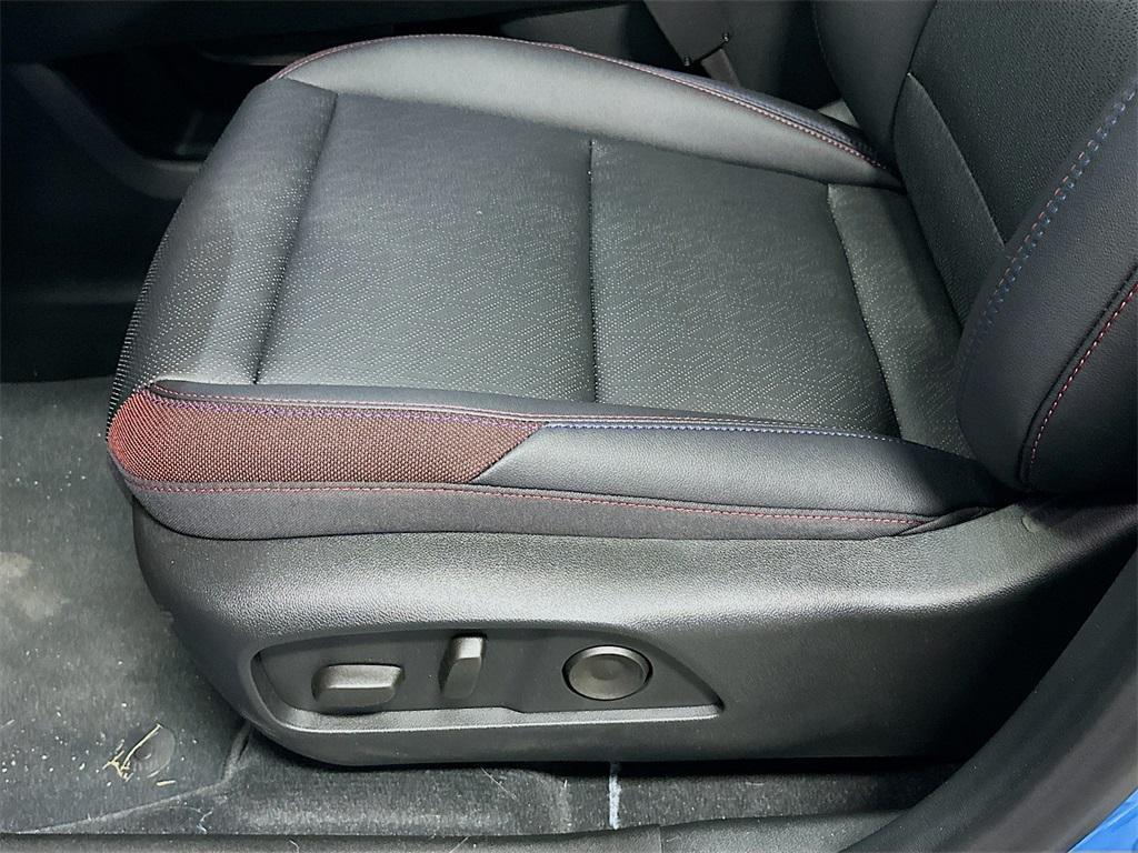 new 2026 Chevrolet Equinox car, priced at $34,395