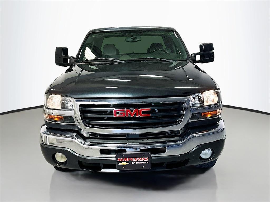 used 2005 GMC Sierra 2500 car, priced at $9,495