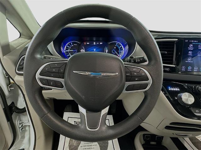 used 2018 Chrysler Pacifica Hybrid car, priced at $18,495