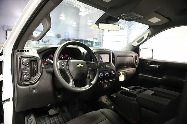 new 2025 Chevrolet Silverado 1500 car, priced at $41,995