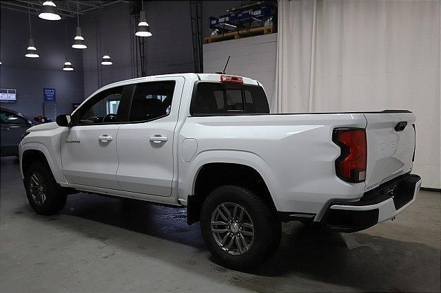 new 2024 Chevrolet Colorado car, priced at $30,995