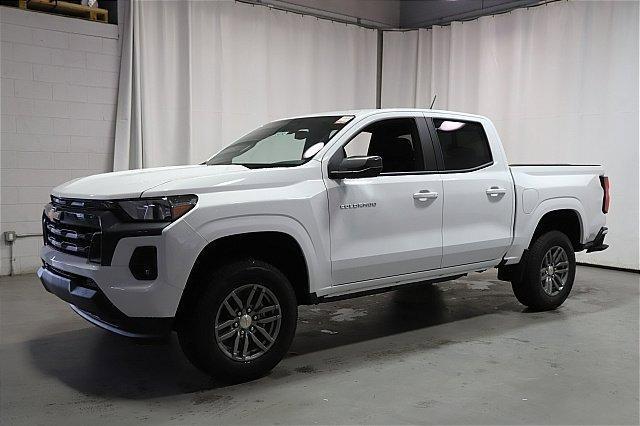 new 2024 Chevrolet Colorado car, priced at $30,995