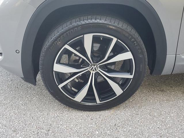 used 2024 Volkswagen Atlas car, priced at $43,408