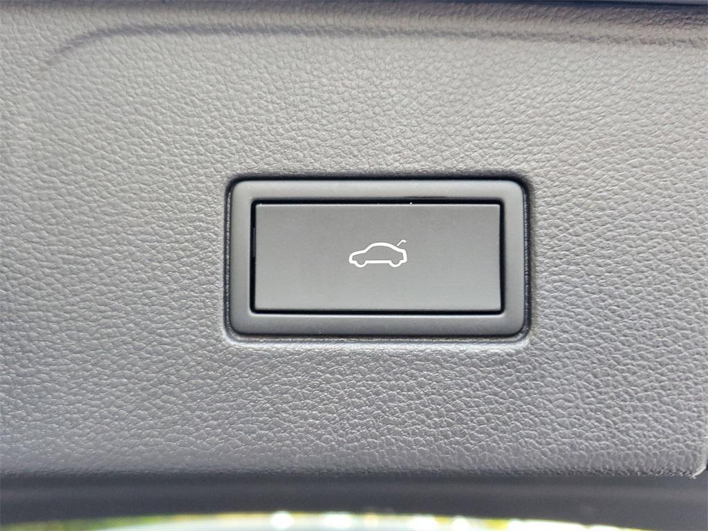 used 2024 Volkswagen Atlas car, priced at $40,425