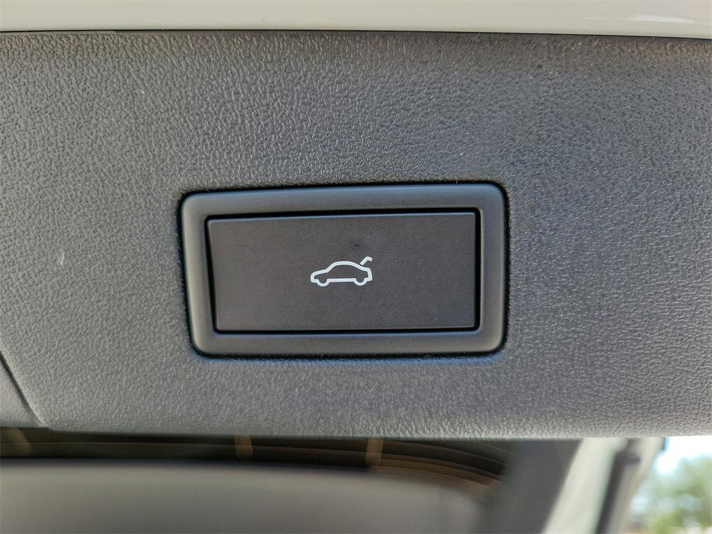 new 2025 Volkswagen ID.4 car, priced at $46,092