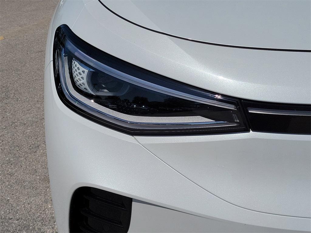 new 2025 Volkswagen ID.4 car, priced at $46,092