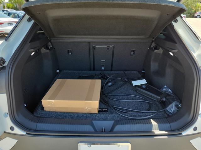 new 2025 Volkswagen ID.4 car, priced at $46,092