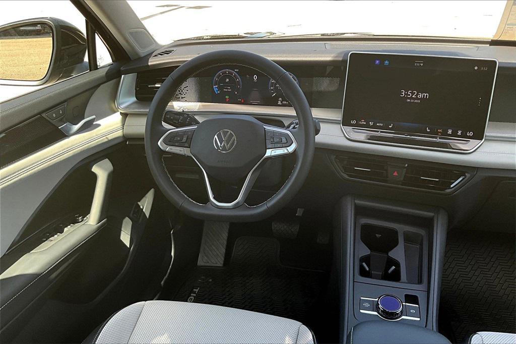 new 2025 Volkswagen Tiguan car, priced at $32,861