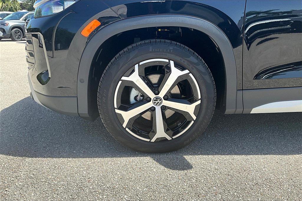 new 2025 Volkswagen Tiguan car, priced at $32,861