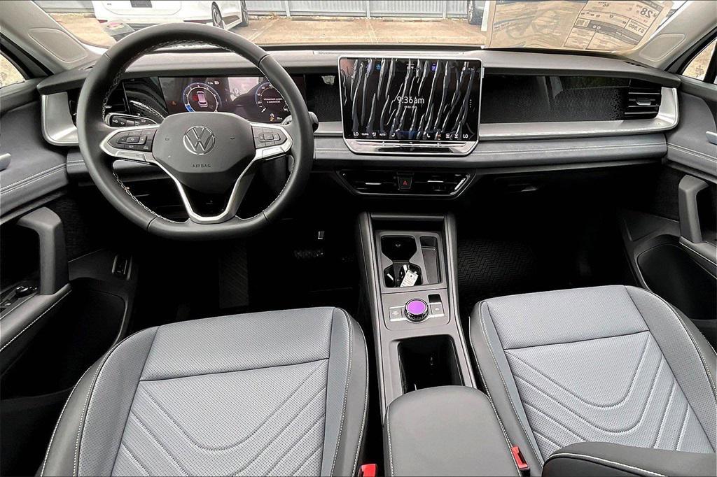 new 2025 Volkswagen Tiguan car, priced at $32,777