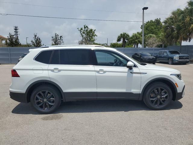 new 2024 Volkswagen Tiguan car, priced at $31,060