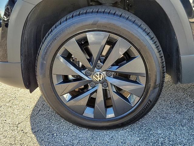 used 2022 Volkswagen Taos car, priced at $16,450