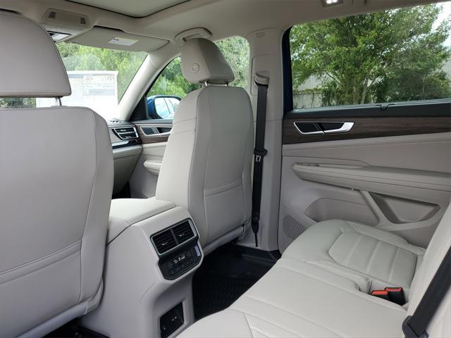 new 2025 Volkswagen Atlas car, priced at $46,703