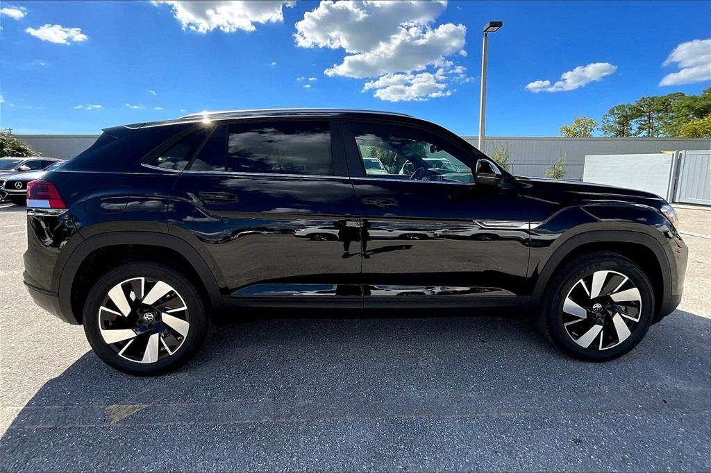 new 2026 Volkswagen Atlas Cross Sport car, priced at $43,548
