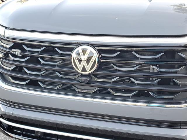 new 2025 Volkswagen Atlas car, priced at $52,317