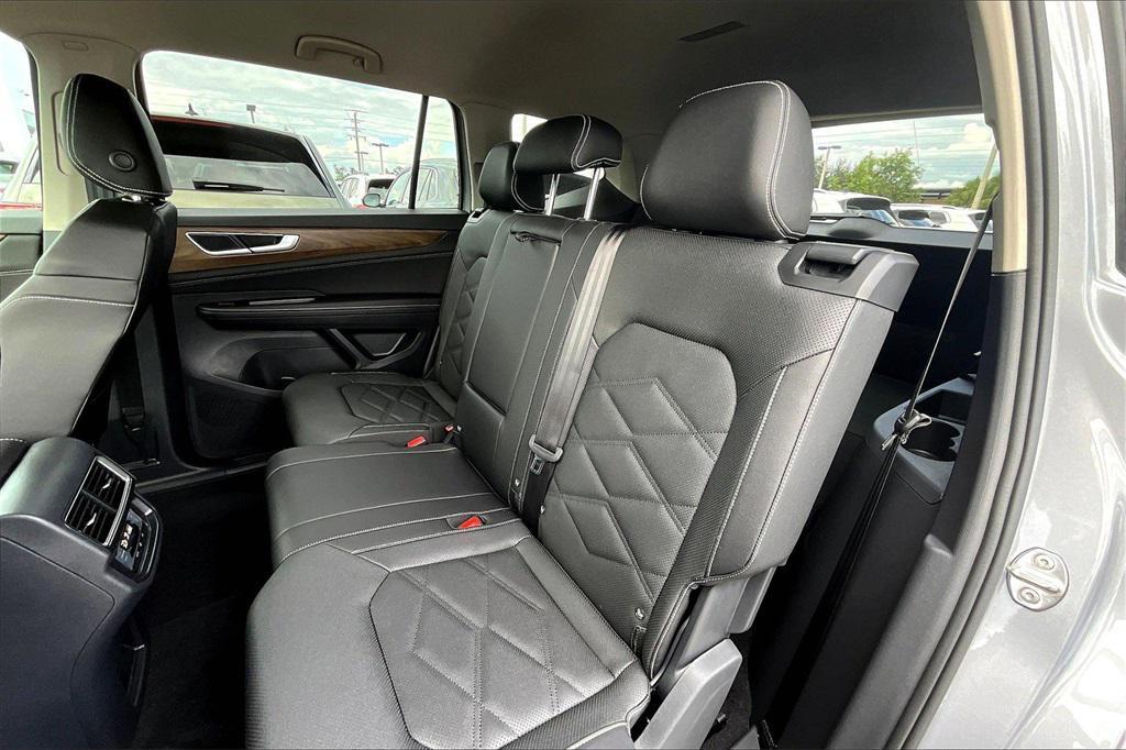 new 2026 Volkswagen Atlas car, priced at $38,487