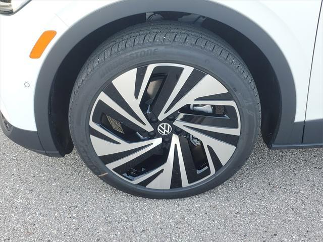 new 2025 Volkswagen ID.4 car, priced at $52,964