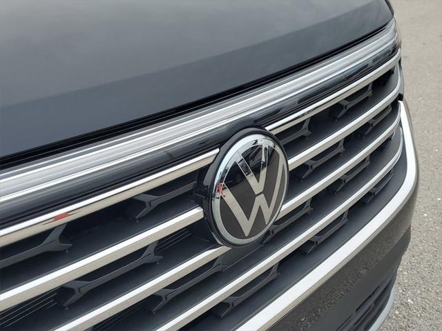 new 2025 Volkswagen Atlas car, priced at $42,825