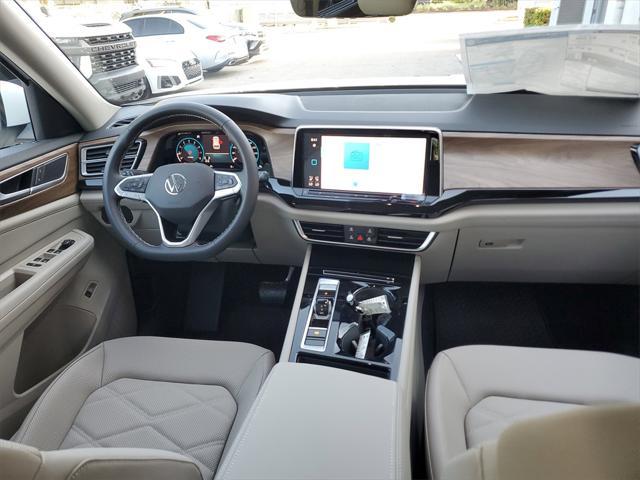 new 2025 Volkswagen Atlas car, priced at $44,593