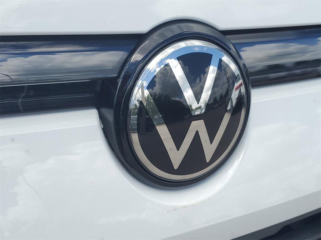 new 2025 Volkswagen Tiguan car, priced at $29,015