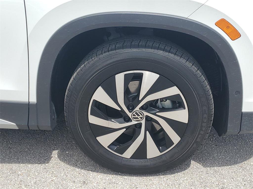 new 2025 Volkswagen Tiguan car, priced at $29,015