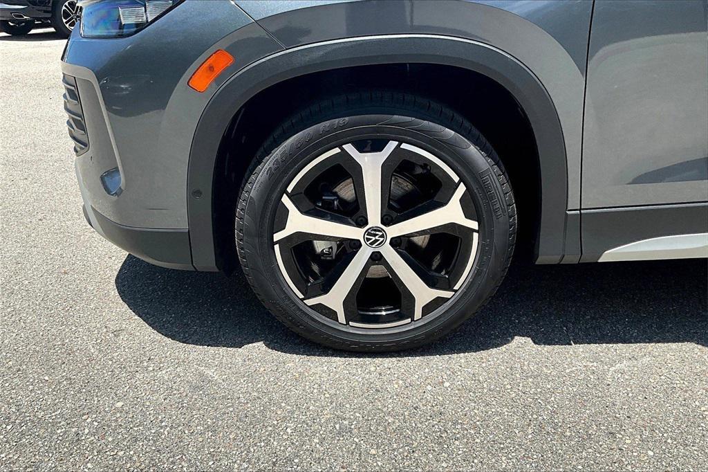 new 2025 Volkswagen Tiguan car, priced at $32,787