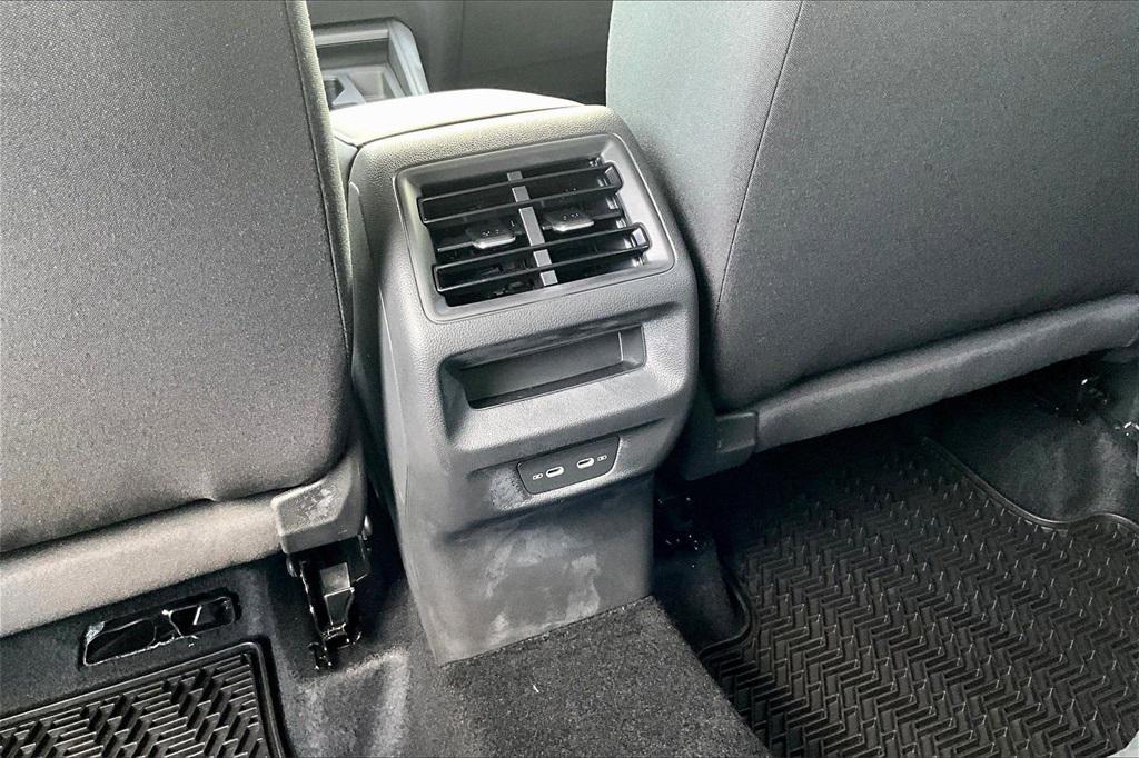 new 2025 Volkswagen Tiguan car, priced at $27,939