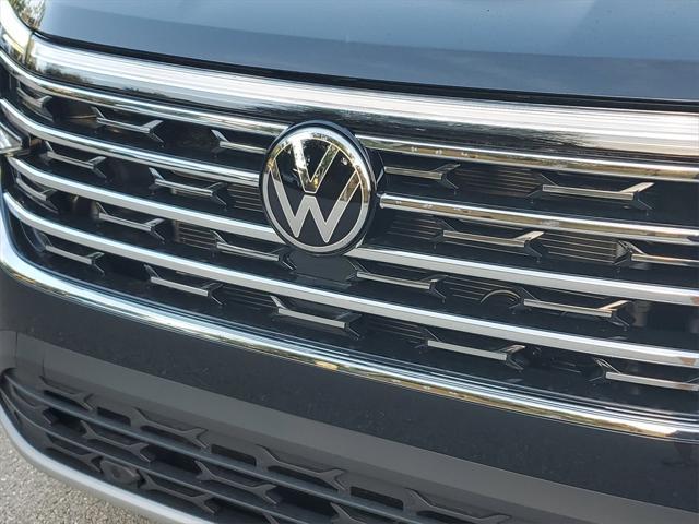 new 2025 Volkswagen Atlas car, priced at $48,003
