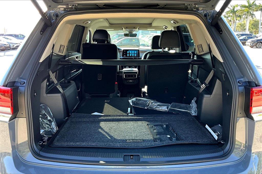 new 2026 Volkswagen Atlas car, priced at $45,649