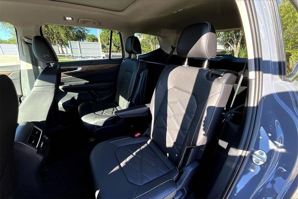 new 2026 Volkswagen Atlas car, priced at $45,649