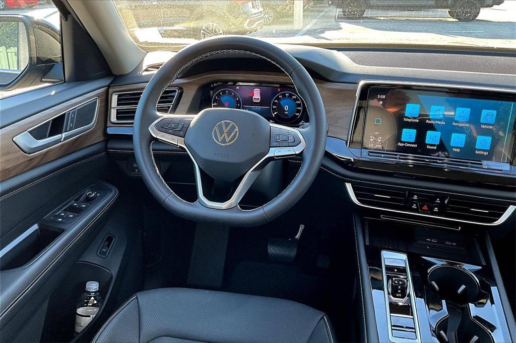new 2026 Volkswagen Atlas car, priced at $45,038