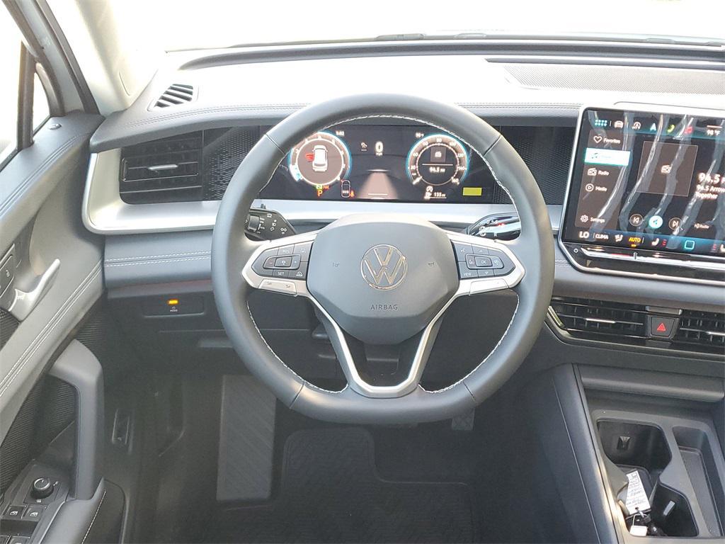 new 2025 Volkswagen Tiguan car, priced at $33,527