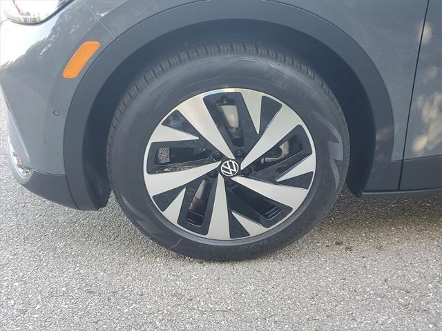 new 2025 Volkswagen ID.4 car, priced at $41,045