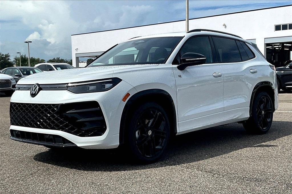 new 2025 Volkswagen Tiguan car, priced at $36,124