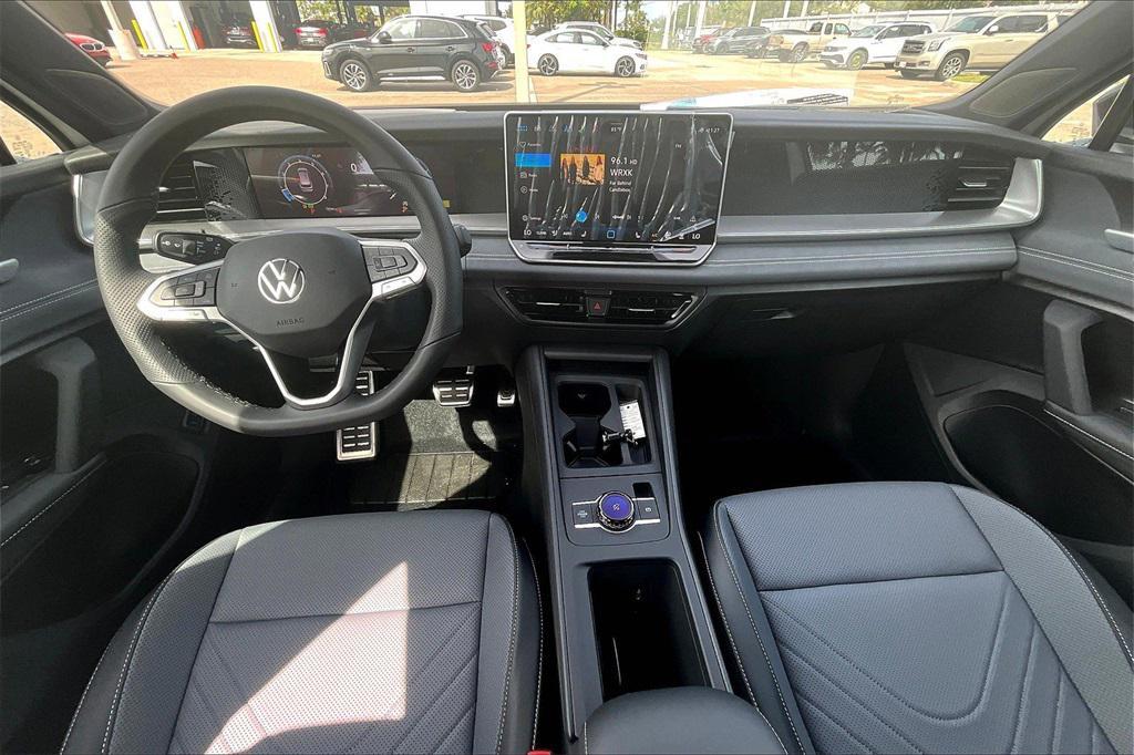 new 2025 Volkswagen Tiguan car, priced at $36,124